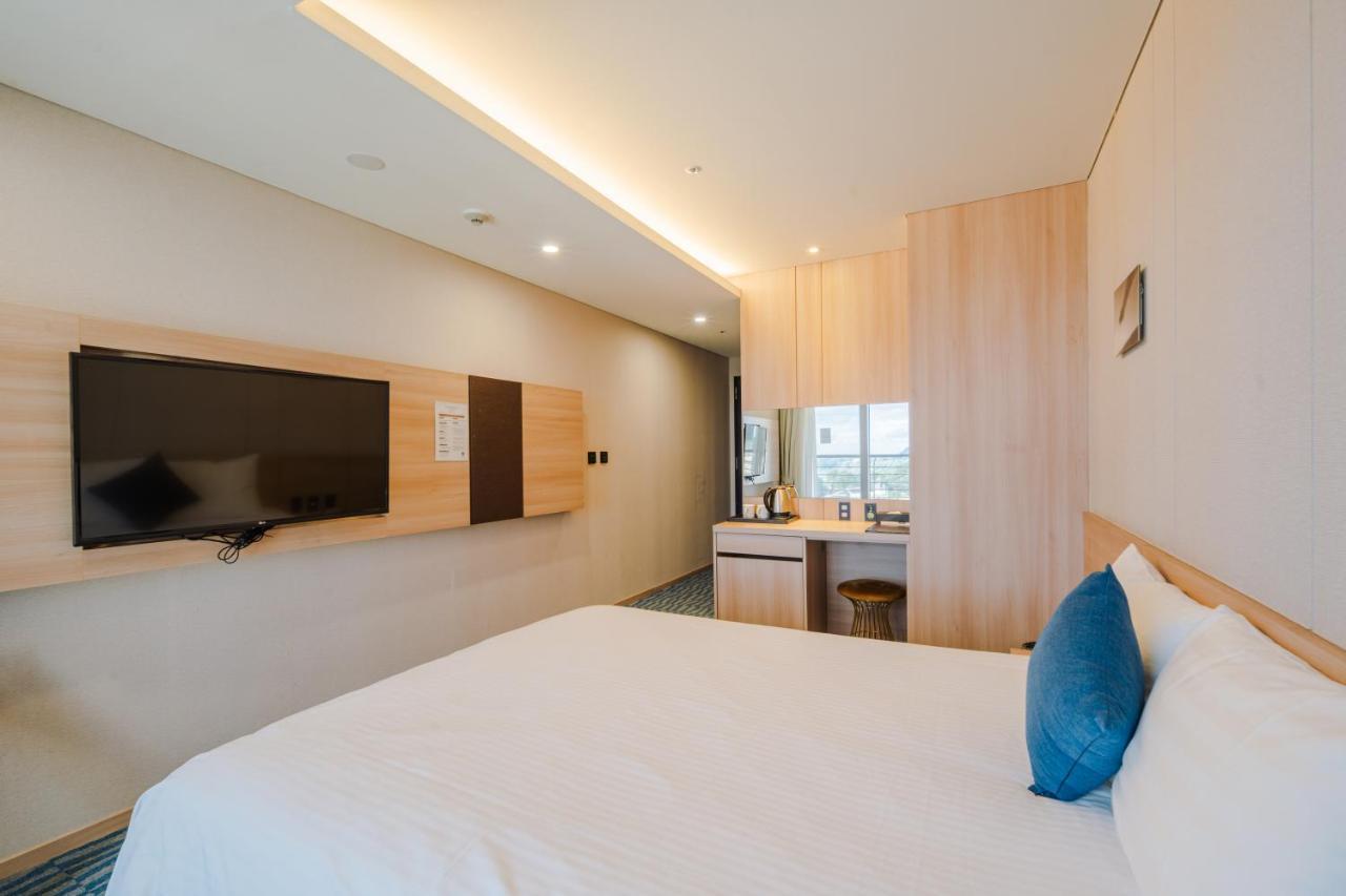 Hotel Bridge Seogwipo Ngoại thất bức ảnh