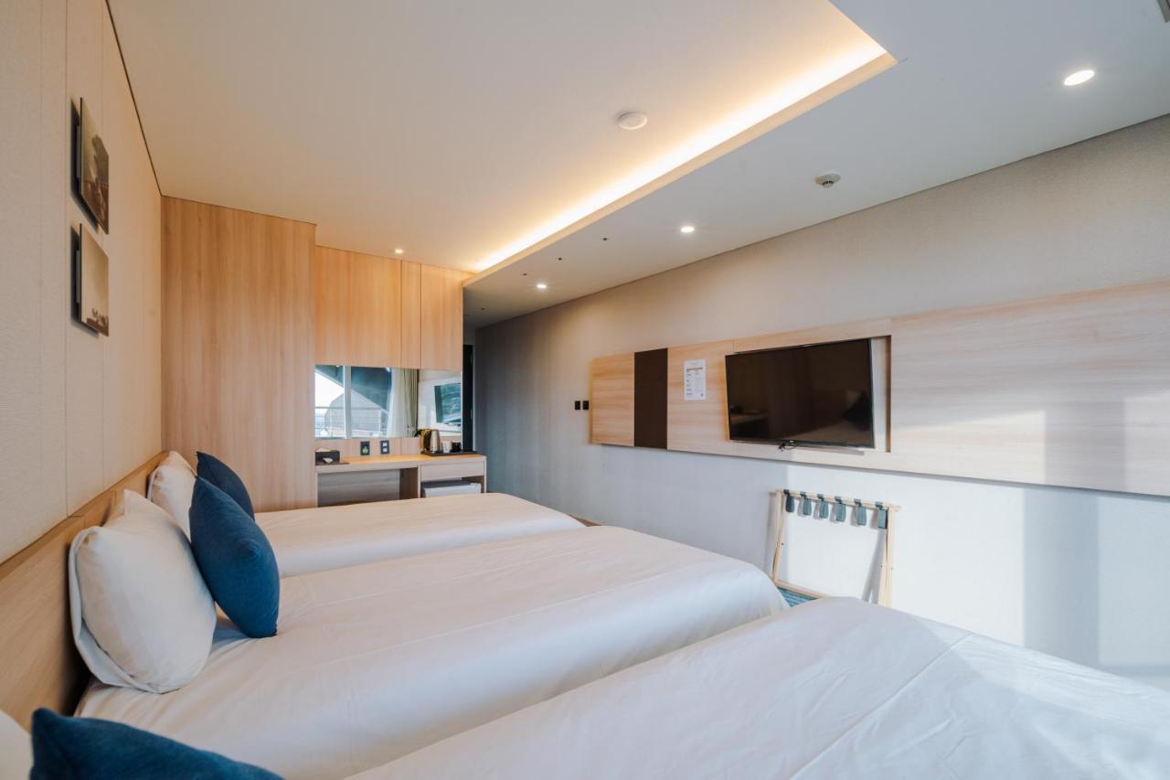 Hotel Bridge Seogwipo Ngoại thất bức ảnh