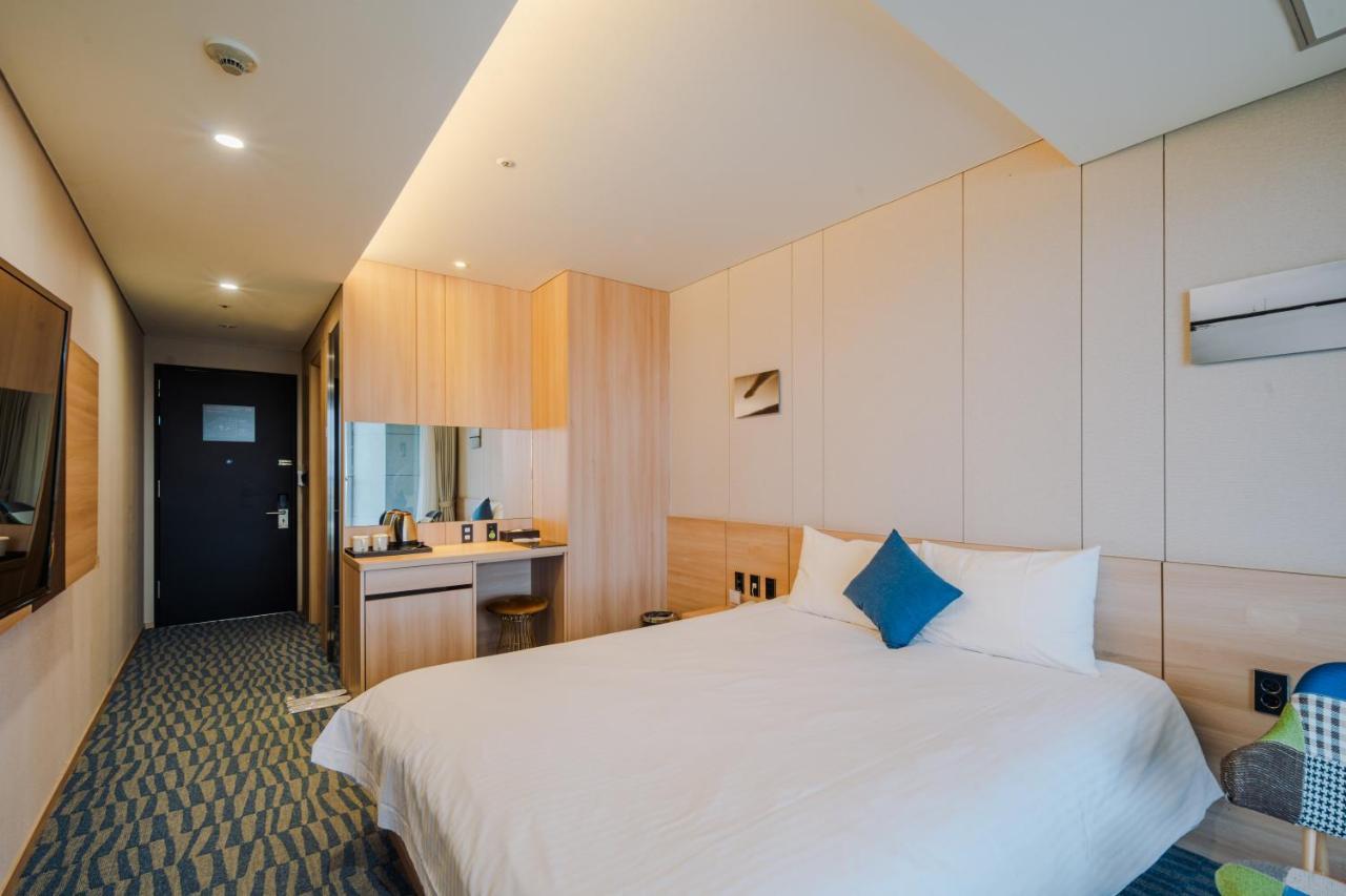 Hotel Bridge Seogwipo Ngoại thất bức ảnh