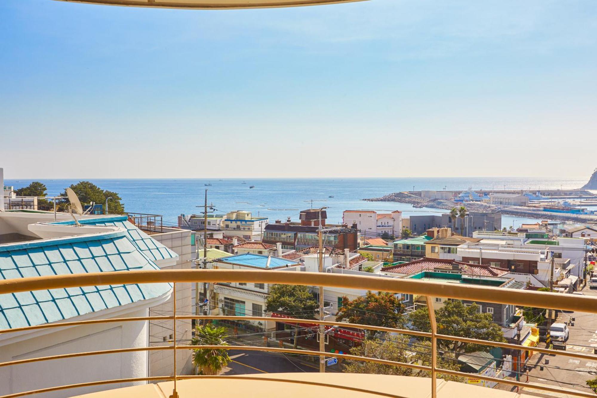 Hotel Bridge Seogwipo Ngoại thất bức ảnh